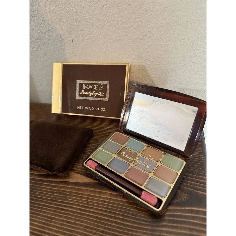 Vintage Image 19 Beauty Eye Kit Shade Eyeshadow Palette Compact w/ Mirror Rare